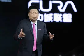 放弃铁饭碗，下海经商，开发新型建筑，赚两千亿，却栽在自己手里图片
