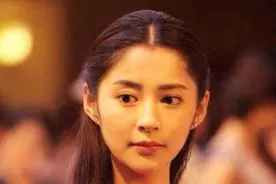 周杰伦都捧不红的J女郎，因为长胖发福，丑上热搜了图片