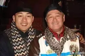 赵本山徒弟程野因和长发女搭档拍视频，获得很多点赞引起关注图片