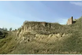 华亭神峪有一座千年古城遗迹图片