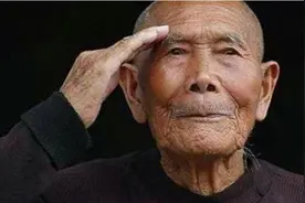 河南贫农去世，遗物中发现开国上将颁发的证书，才知他是特等功臣图片
