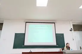 小课题研究，助力我们的专业成长——听许会娜老师讲座有感图片