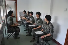 “女”是柔美，“兵”为刚强图片