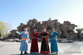 托克托县乌兰牧骑精心录制《美丽的草原我的家》助力“致敬英雄建设家园—内蒙古自治区成立纪念日主题活动”图片