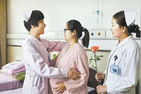 胎儿也有“作息时间”，在宝宝睡觉时，准妈妈们尽量别打扰他们图片