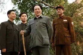 1948年被策反的小灶司务长，差点改写中国历史，毛主席险象环生图片
