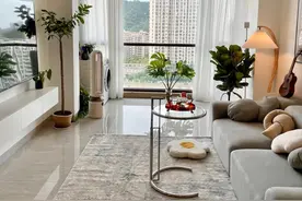 她家82平米，全屋不吊顶，简洁又大方，背景墙只刷乳胶漆，真明智图片