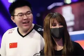 韦神宣布结婚！网友神补刀：反向一箭，正中靶心图片