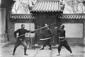 武术界里常说“南拳北腿”，那么拳是什么拳，腿是什么腿呢图片