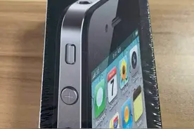 闲鱼惊现全新未拆封iPhone4，十年前发布价4999，如今还卖1288元图片