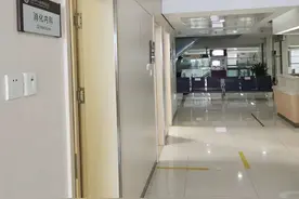 青岛阜外医院消化内科门诊正式开诊图片