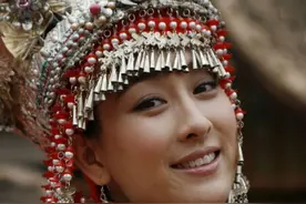 她曾是贵州第一美女，为何变成女土匪？被捕后为何又获特赦？图片
