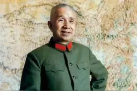 若粟总1948年没有辞让华野司令职务，十大元帅里会有他的位置吗？图片