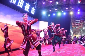天山南北好夜色 处处灯火送暖意图片