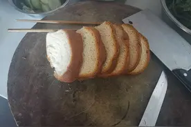 最廉价的食物也能做出健康和美味～欧阳手撕面包图片