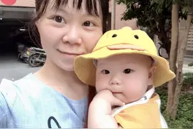 天气甚好，到楼下散散步吧图片