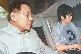 “性感尤物”张敏的三段情史，以及她背后的大佬们图片