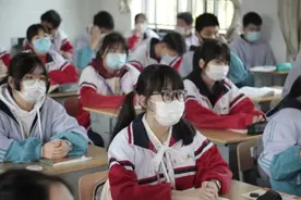 普通高中“尖子生”，和重点高中“差等生”，两种结局截然不同图片