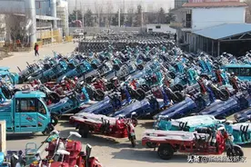 能上牌，载人拉货都实用的电动三轮车，未来5年市场将高速增长图片