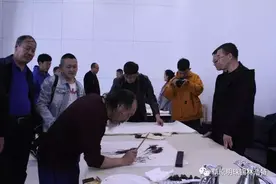 《牧野神韵》萨那巴特尔作品展在内蒙古美术馆举行图片