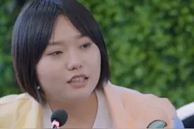 李雪琴犀利发问惹恼周也，她黑脸回怼，汪苏泷郭麒麟都不敢吱声图片