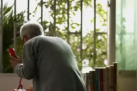 96岁台湾老兵离家70年，盼回湘，问侄儿：我没钱你还养我吗？图片
