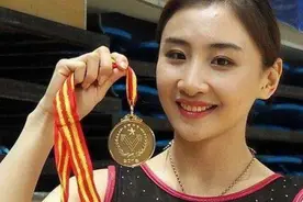 国家运动员饮食要多小心？何雯娜的水扭头就不能喝，比明星还谨慎图片