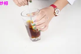 每天刷牙牙齿还是刷不白？纯天然方法，轻松帮你解决牙黄的烦恼视频封面