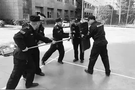 重庆警方加强保安行业监管力度，助力保安队伍业务水平不断提升图片