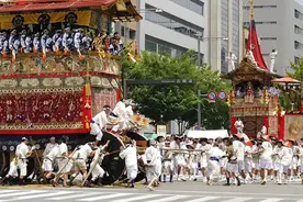 京都旅行 | 今年还有没有祗园祭——围观造花车买买护身粽图片
