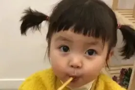 萌娃｜罗熙小可爱已为您送达图片