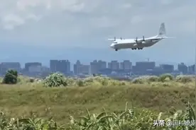 实锤了！降落桃园机场的美军机开启战斗模式，撞红线前有三个痛点图片