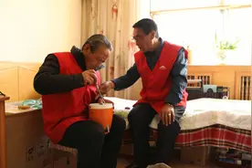 平均年龄65岁，老张和他的老伙伴，志愿服务多专业多老到？图片
