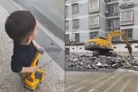 “妈妈，我长大要去开挖掘机！”孩子痴迷某类玩具，到底要不要管图片