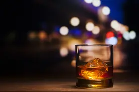 工作日饮酒，多名公职人员被处分图片