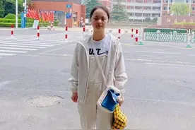 1970年，一“上山下乡”女知青拒绝清北，一心扎根农村，后来怎样图片