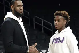 布朗尼天赋平庸难比其父詹姆斯，未来NBA之路或充满坎坷图片