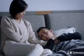 网剧《重生》，张译跟赵子琪的“床戏”，把我看哭了图片