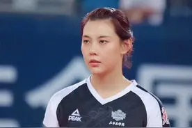 天津女排新赛季面临挑战，2队员被挖角转投劲敌，1国手恐步后尘图片