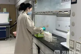 虾头、鱼头、鸡头、鸭头到底能不能吃？这个实验告诉你答案图片