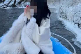 一边露大腿一边逛寺庙，“佛媛”遭封杀委屈她们了吗？图片