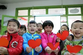 鞠登德诗选：感恩的心 | 筷子图片