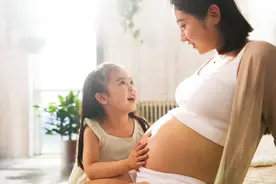 决心不生二胎的妈妈为啥最后啪啪打脸？3个现实原因，她们也无奈图片
