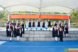 徐州市万科城民主小学丨国旗下风采：致敬新时代最可爱的人图片