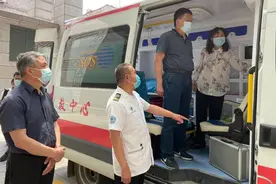 聚焦群众关切规范急收费 我市“120”急救车担架费实行一费制图片