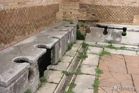 古代厕所是什么样子的？古人如何上厕所？图片