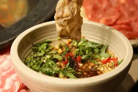 5元起/盘！藏在宅院里的老火锅，菜品升级更巨量，伸手就回本！图片