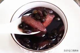 秋天要多吃黑色食物，这两样食材一起煮，营养全面还降秋燥图片