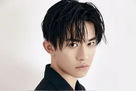 易烊千玺为什么突然撒娇？图片