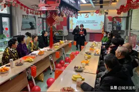 酒泉路街道畅家巷社区开展“我爱你！中国！”主题党日暨“迎新年”党群诗歌朗诵会图片